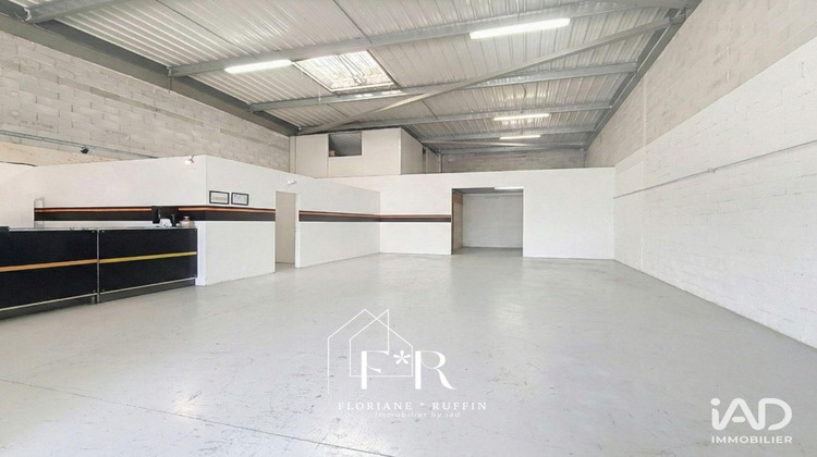Ma-Cabane - Location Local commercial Entraigues-sur-la-Sorgue, 245 m²