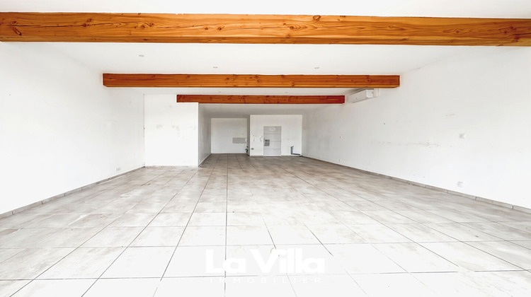Ma-Cabane - Location Local commercial ENTRAIGUES-SUR-LA-SORGUE, 80 m²