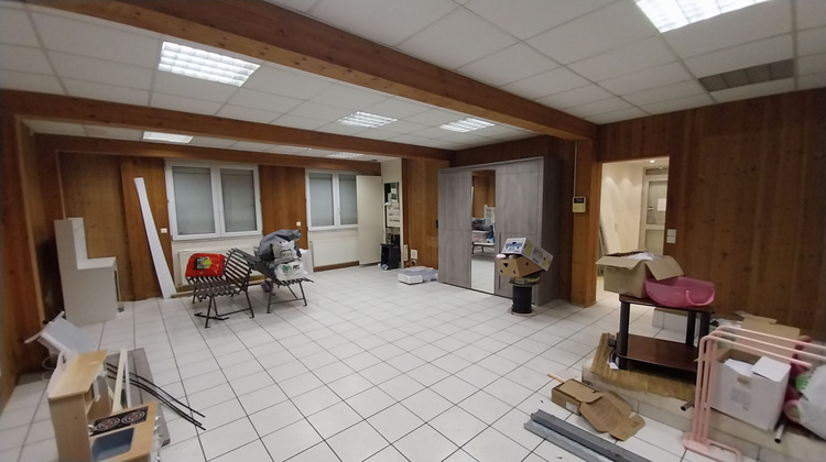 Ma-Cabane - Location Local commercial EPERNON, 600 m²