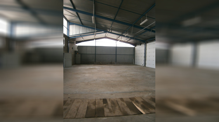 Ma-Cabane - Location Local commercial EPINAC, 583 m²
