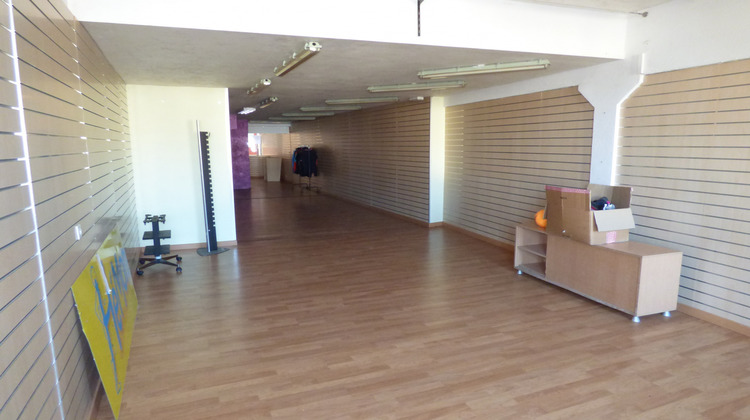 Ma-Cabane - Location Local commercial Espalion, 100 m²