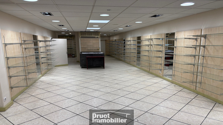 Ma-Cabane - Location Local commercial Espalion, 94 m²