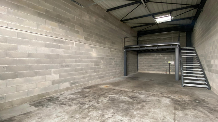 Ma-Cabane - Location Local commercial Estrablin, 83 m²