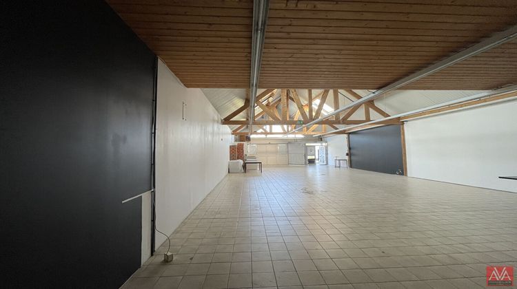 Ma-Cabane - Location Local commercial EVRECY, 160 m²