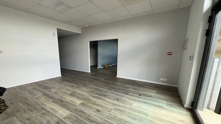 Ma-Cabane - Location Local commercial EYSINES, 156 m²