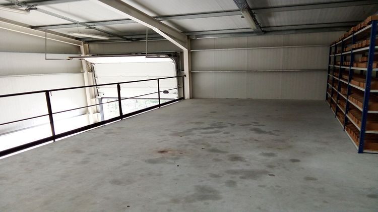 Ma-Cabane - Location Local commercial EYSINES, 217 m²