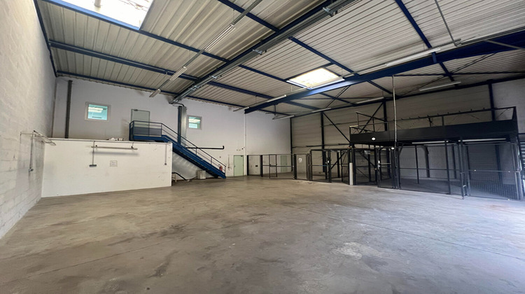 Ma-Cabane - Location Local commercial FEVES, 910 m²