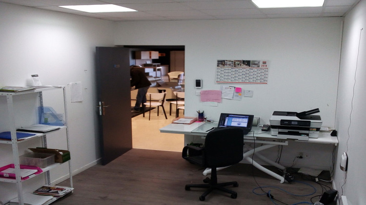 Ma-Cabane - Location Local commercial Feytiat, 1300 m²