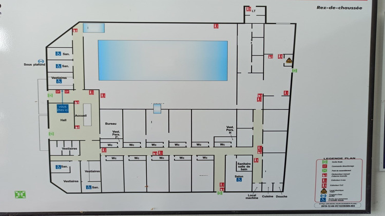 Ma-Cabane - Location Local commercial Feytiat, 1030 m²