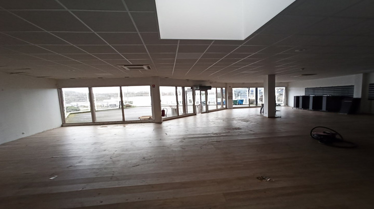 Ma-Cabane - Location Local commercial Feytiat, 325 m²