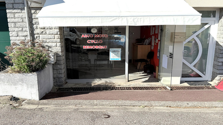 Ma-Cabane - Location Local commercial FEYTIAT, 45 m²