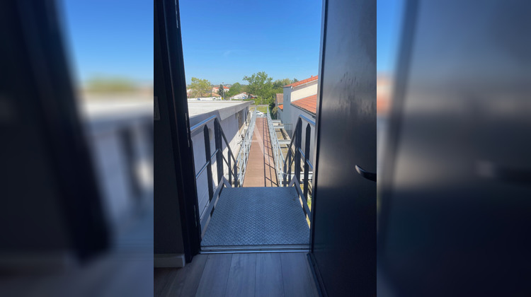 Ma-Cabane - Location Local commercial FONBEAUZARD, 105 m²