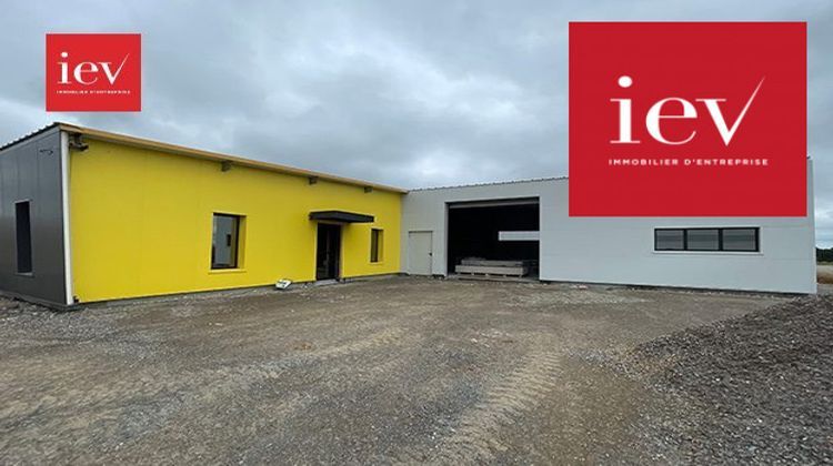 Ma-Cabane - Location Local commercial Fontenay-le-Comte, 310 m²