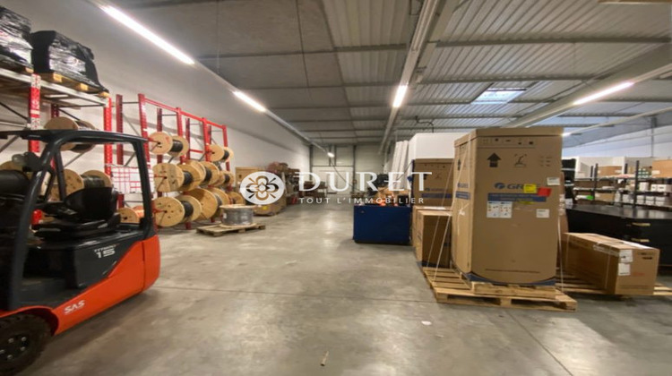 Ma-Cabane - Location Local commercial Fontenay-le-Comte, 600 m²