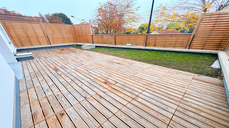 Ma-Cabane - Location Local commercial FONTENAY-SOUS-BOIS, 160 m²