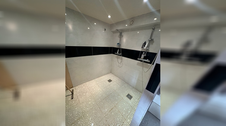 Ma-Cabane - Location Local commercial FONTENAY-SOUS-BOIS, 58 m²