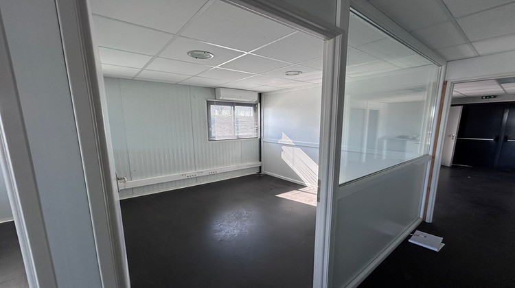Ma-Cabane - Location Local commercial FOULAYRONNES, 137 m²