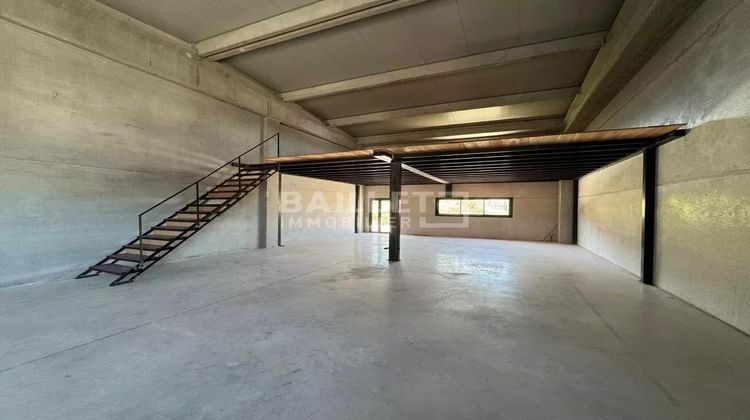 Ma-Cabane - Location Local commercial Fréjus, 151 m²