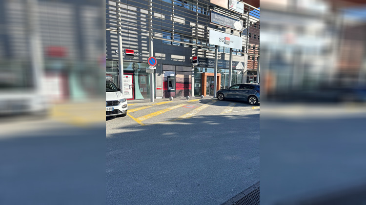 Ma-Cabane - Location Local commercial FREJUS, 180 m²