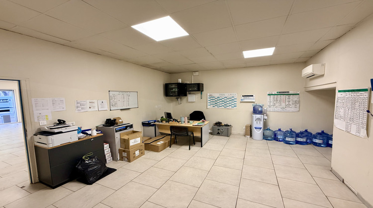 Ma-Cabane - Location Local commercial Fréjus, 186 m²