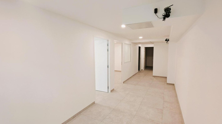 Ma-Cabane - Location Local commercial FREJUS, 80 m²