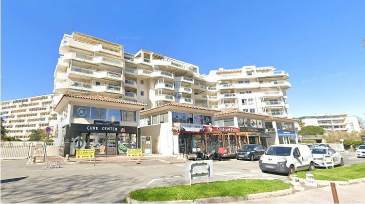 Ma-Cabane - Location Local commercial FREJUS, 112 m²
