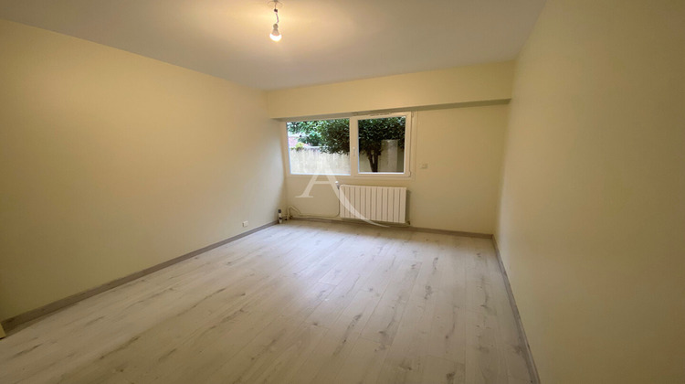 Ma-Cabane - Location Local commercial FRESNES, 47 m²