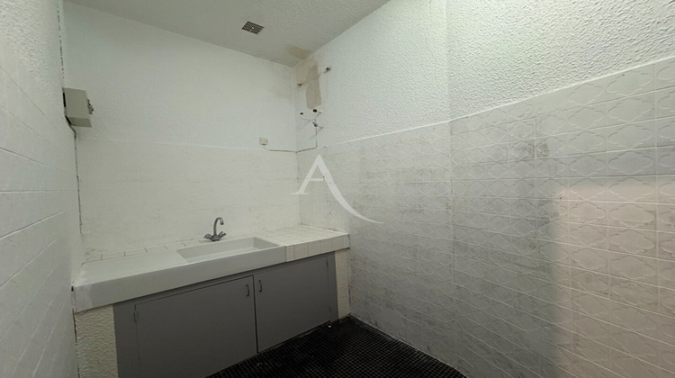 Ma-Cabane - Location Local commercial GAILLAC, 16 m²