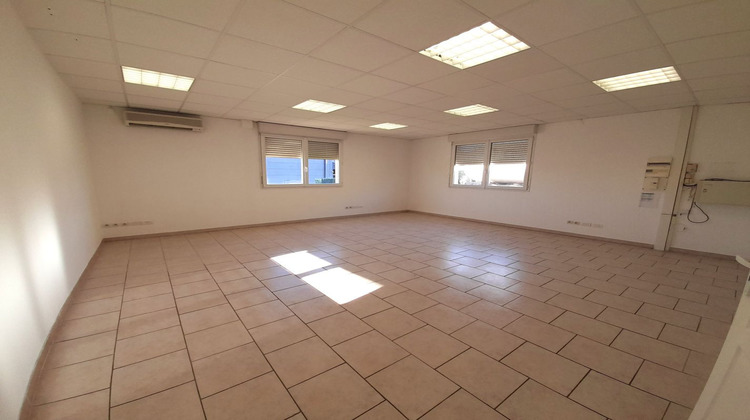 Ma-Cabane - Location Local commercial GARDANNE, 107 m²
