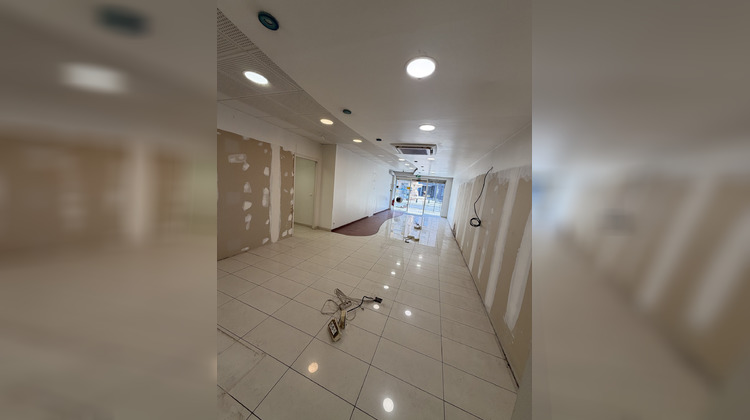 Ma-Cabane - Location Local commercial Gardanne, 81 m²