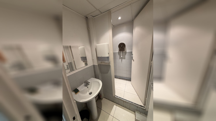 Ma-Cabane - Location Local commercial Gardanne, 81 m²