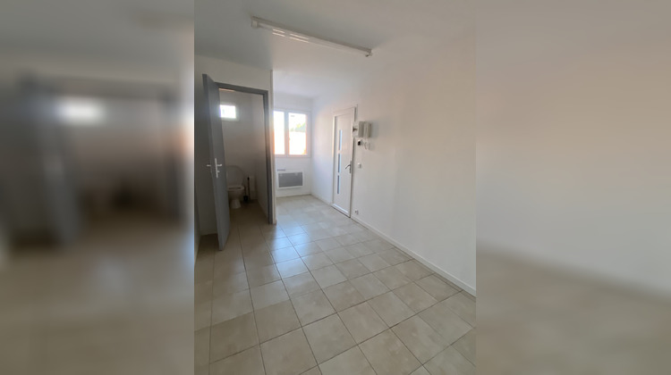 Ma-Cabane - Location Local commercial Gardanne, 200 m²