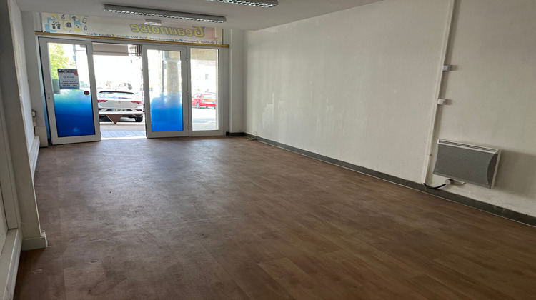 Ma-Cabane - Location Local commercial GEAUNE, 42 m²