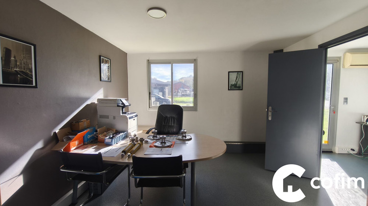 Ma-Cabane - Location Local commercial Gelos, 354 m²