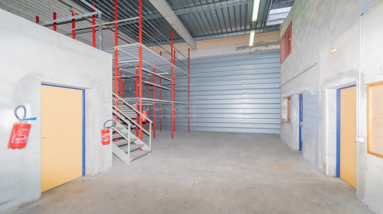 Ma-Cabane - Location Local commercial GEMENOS, 210 m²