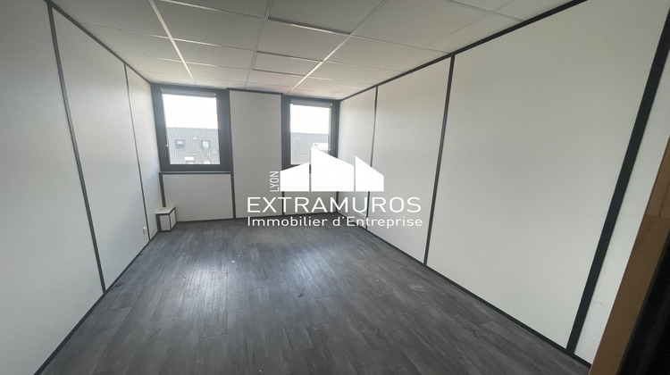 Ma-Cabane - Location Local commercial Genas, 208 m²