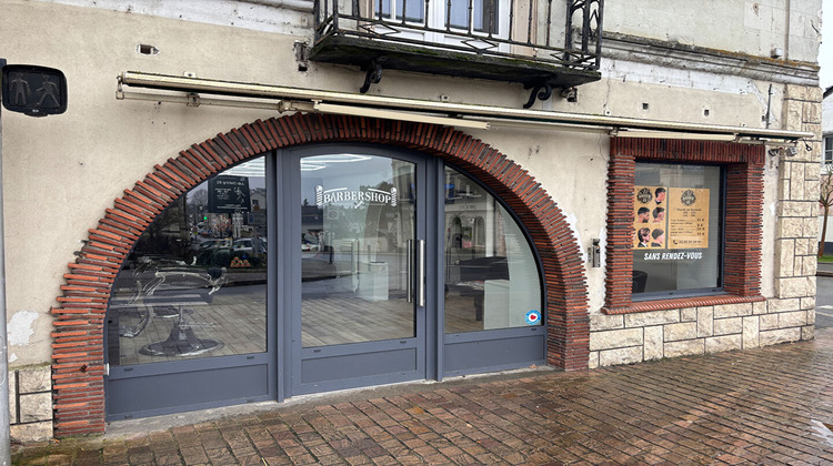 Ma-Cabane - Location Local commercial GENNES, 35 m²