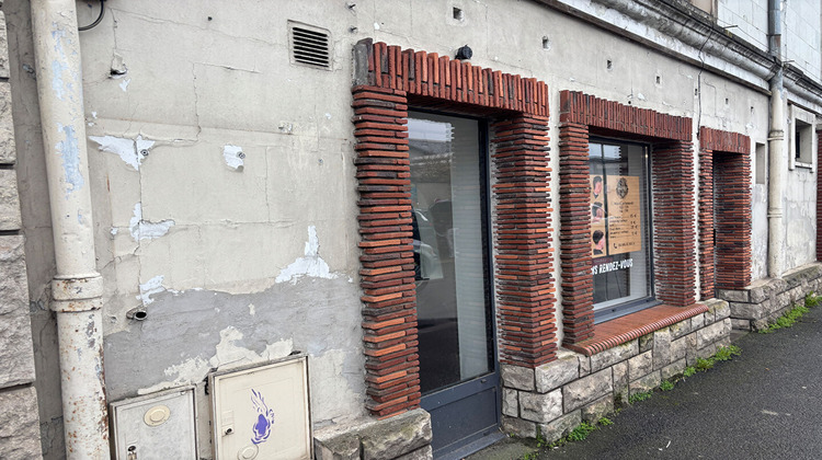 Ma-Cabane - Location Local commercial GENNES, 35 m²