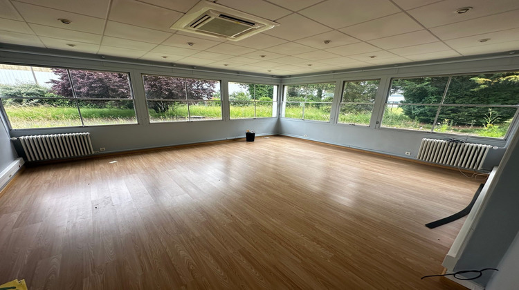 Ma-Cabane - Location Local commercial Gien, 9000 m²