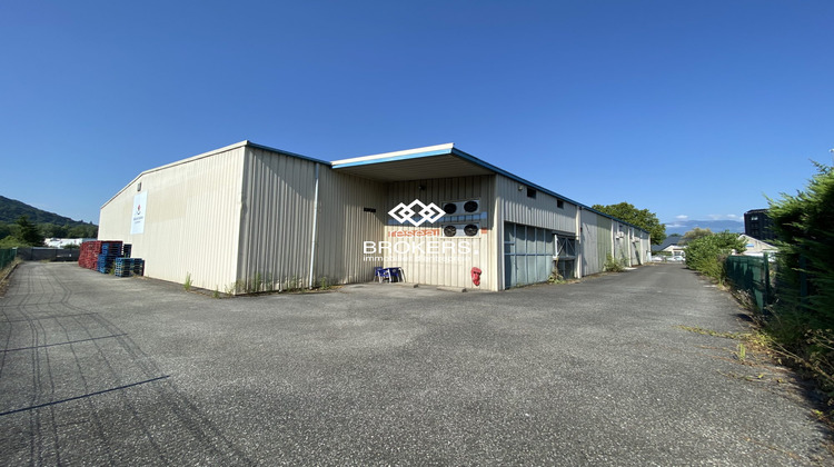 Ma-Cabane - Location Local commercial Gières, 2100 m²