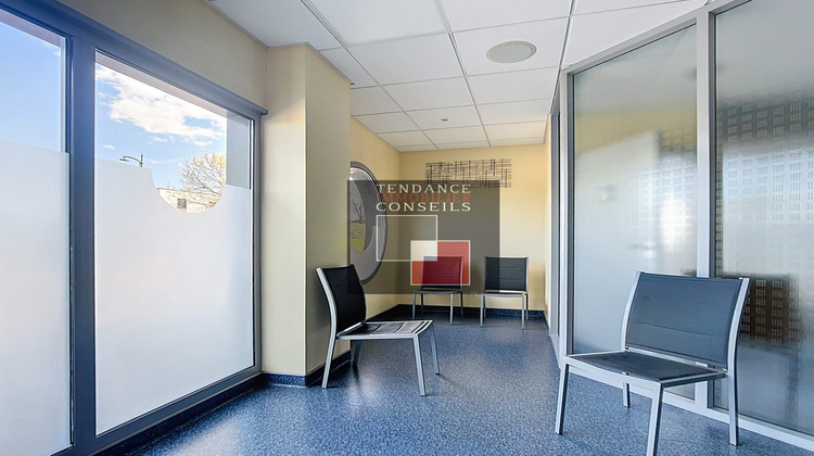 Ma-Cabane - Location Local commercial Gleizé, 190 m²