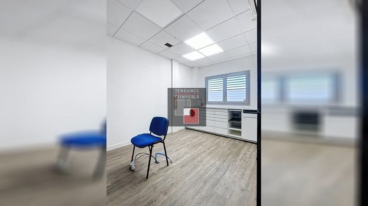 Ma-Cabane - Location Local commercial Gleizé, 190 m²