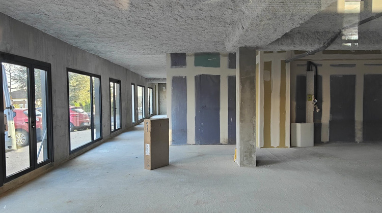 Ma-Cabane - Location Local commercial Gleizé, 192 m²