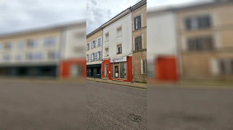 Ma-Cabane - Location Local commercial Gonfaron, 40 m²