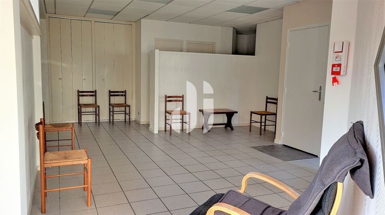 Ma-Cabane - Location Local commercial Gradignan, 18 m²