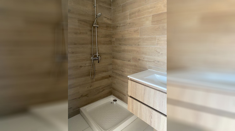 Ma-Cabane - Location Local commercial GRAND-BOURG, 65 m²