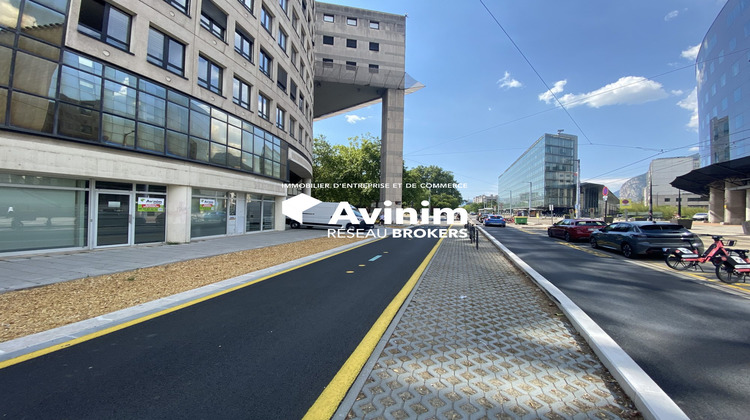 Ma-Cabane - Location Local commercial Grenoble, 101 m²