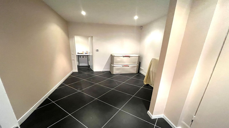 Ma-Cabane - Location Local commercial GUERVILLE, 117 m²