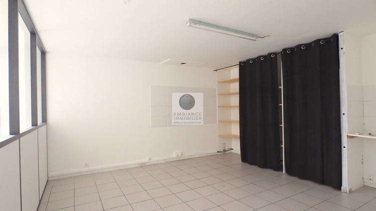 Ma-Cabane - Location Local commercial Guilherand-Granges, 77 m²