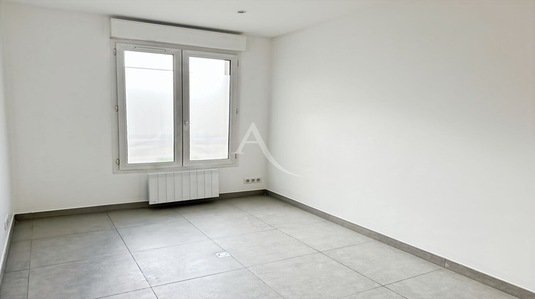 Ma-Cabane - Location Local commercial GUYANCOURT, 46 m²